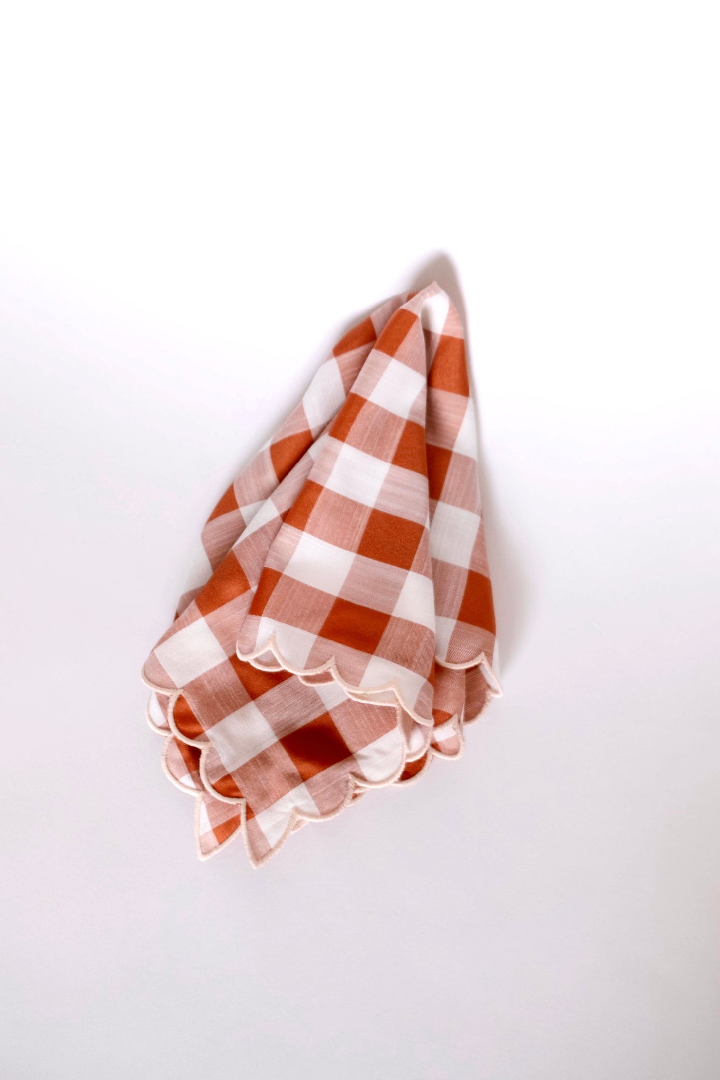 Scallop Napkin - Rust Checker