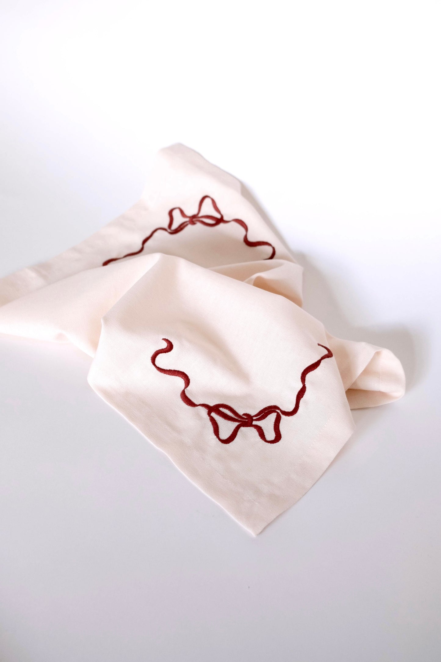 Bow Napkin - Maroon